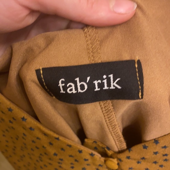 Tan and blue star printed tank - Picture 3 of 4